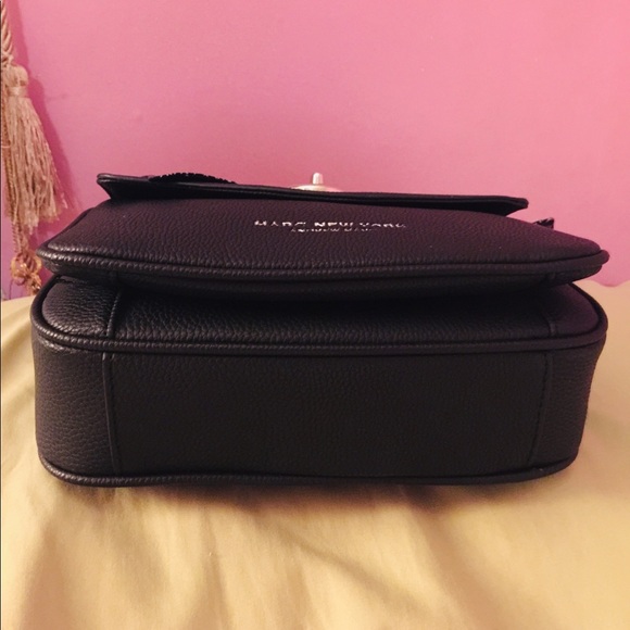 Andrew Marc - Picture 4 of 7